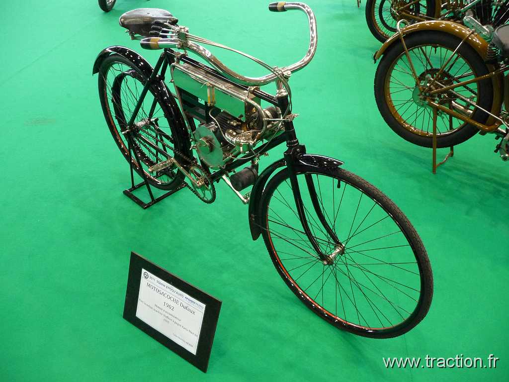 2011_epoquauto (81).jpg - 05/11/2011 - 69000 LYON - EPOQU'AUTO - 33ème Salon International Autos & Motos Anciennes - MOTOSACOCHE Dufaux - 1902 - Moteur à accumulateur
